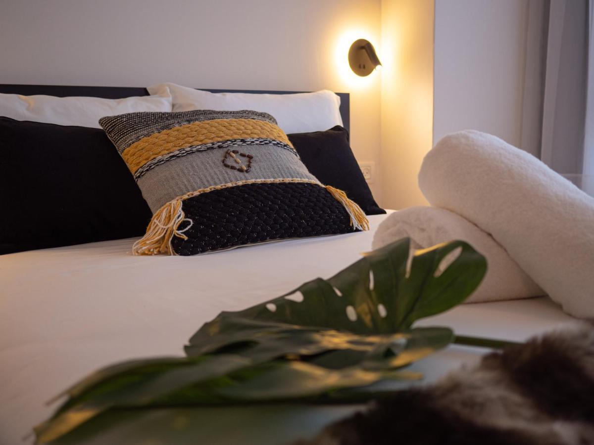 Hermitage Hotel Bat Yam Bagian luar foto