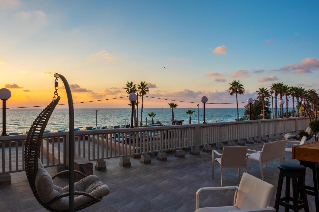 Hermitage Hotel Bat Yam Bagian luar foto