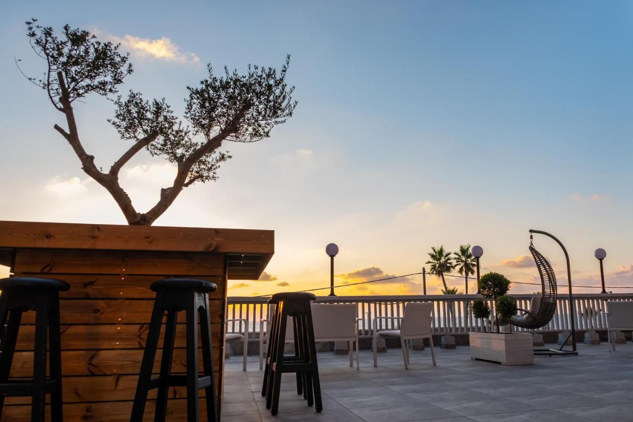 Hermitage Hotel Bat Yam Bagian luar foto