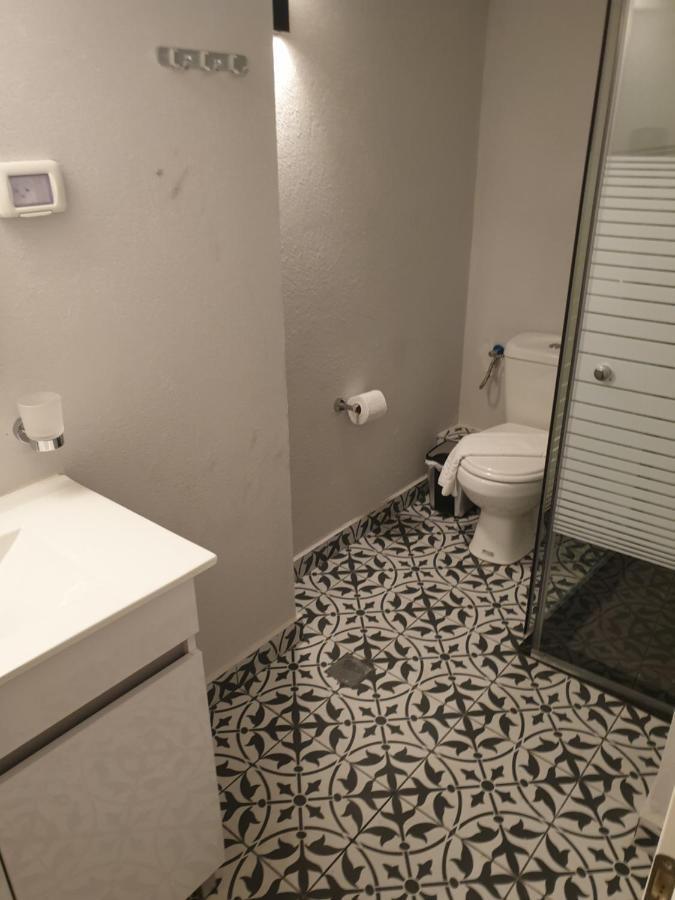 Hermitage Hotel Bat Yam Bagian luar foto
