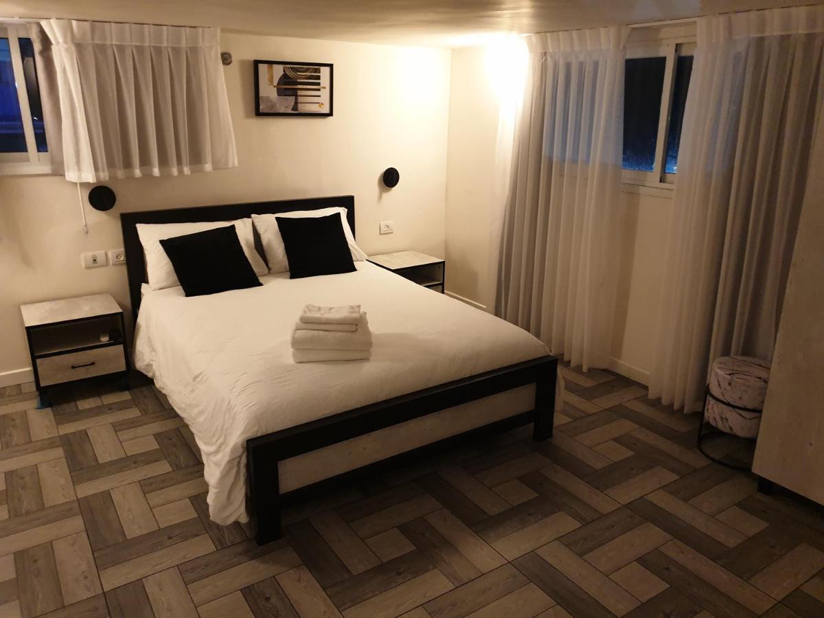 Hermitage Hotel Bat Yam Bagian luar foto